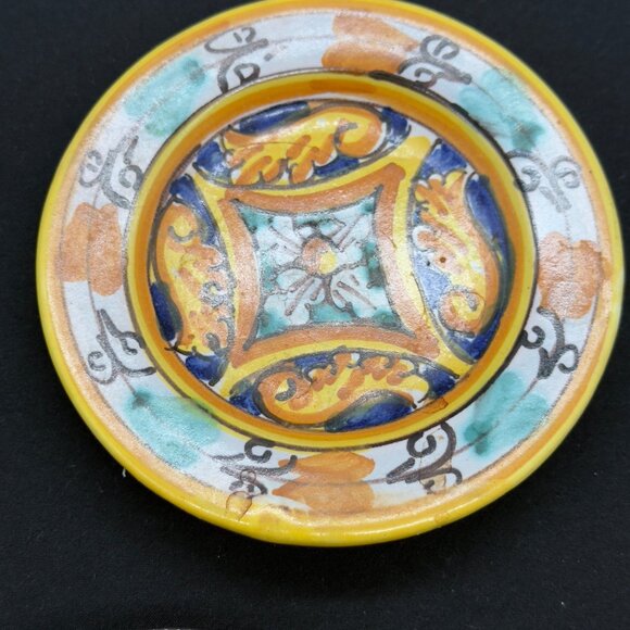 Vintage Lot of 4 Small Decorative Trinket Dishes Box Handcrafted Mix Styles - Picture 5 of 10